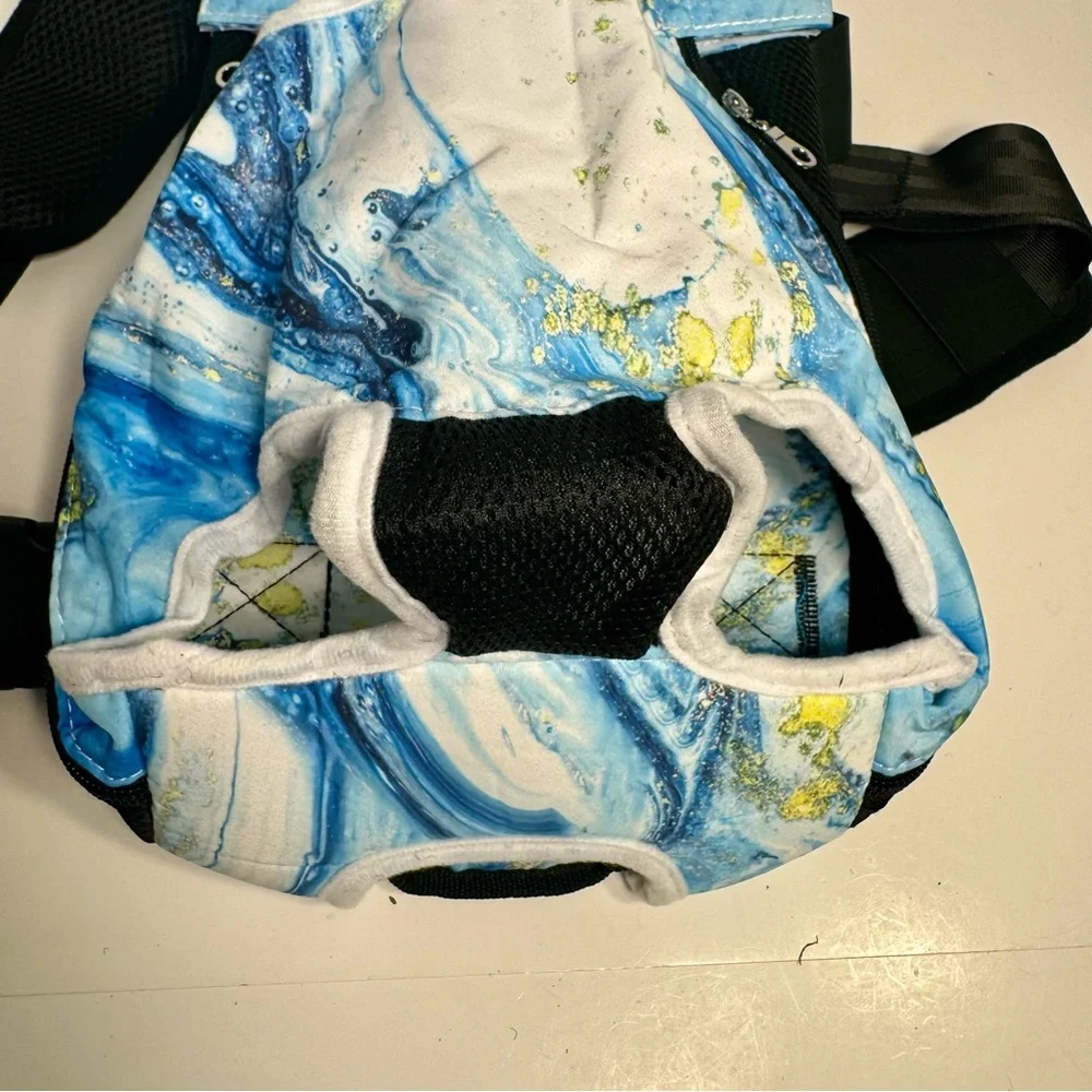 NWT. Pawaboo Pet Carrier Backpack. Pawaboo Pet Carrier for small dogs